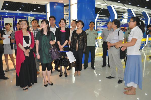 全心打造持久有效的食品安全体系——青岛市政协委员在人生就是搏官网药业集团召开食品安全论坛